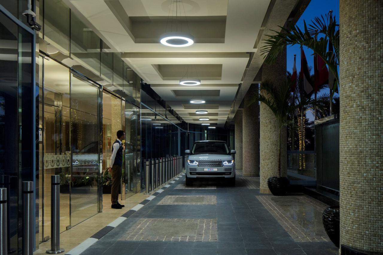 Radisson Blu Hotel Apartment Dubai Silicon Oasis Exterior photo
