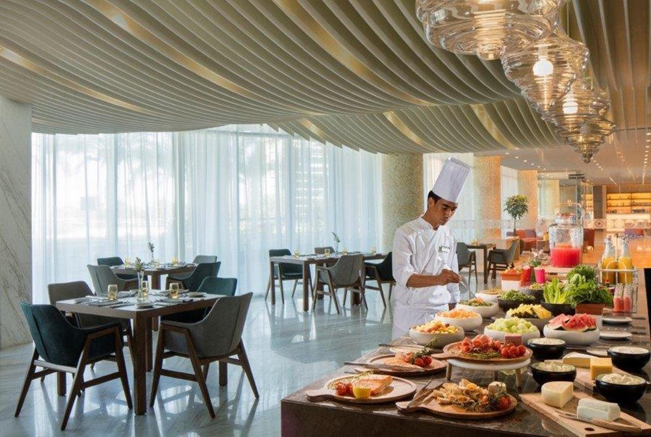 Radisson Blu Hotel Apartment Dubai Silicon Oasis Exterior photo