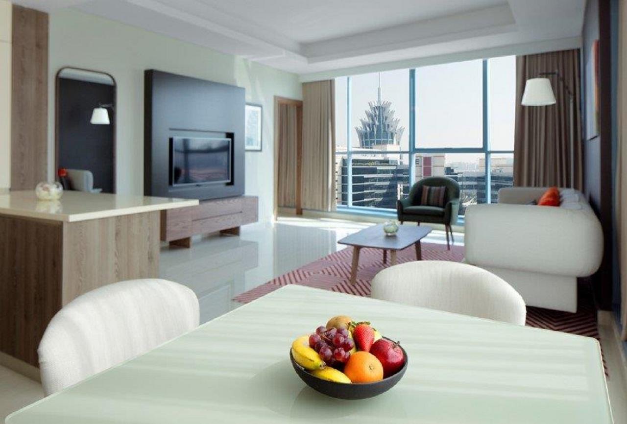 Radisson Blu Hotel Apartment Dubai Silicon Oasis Exterior photo