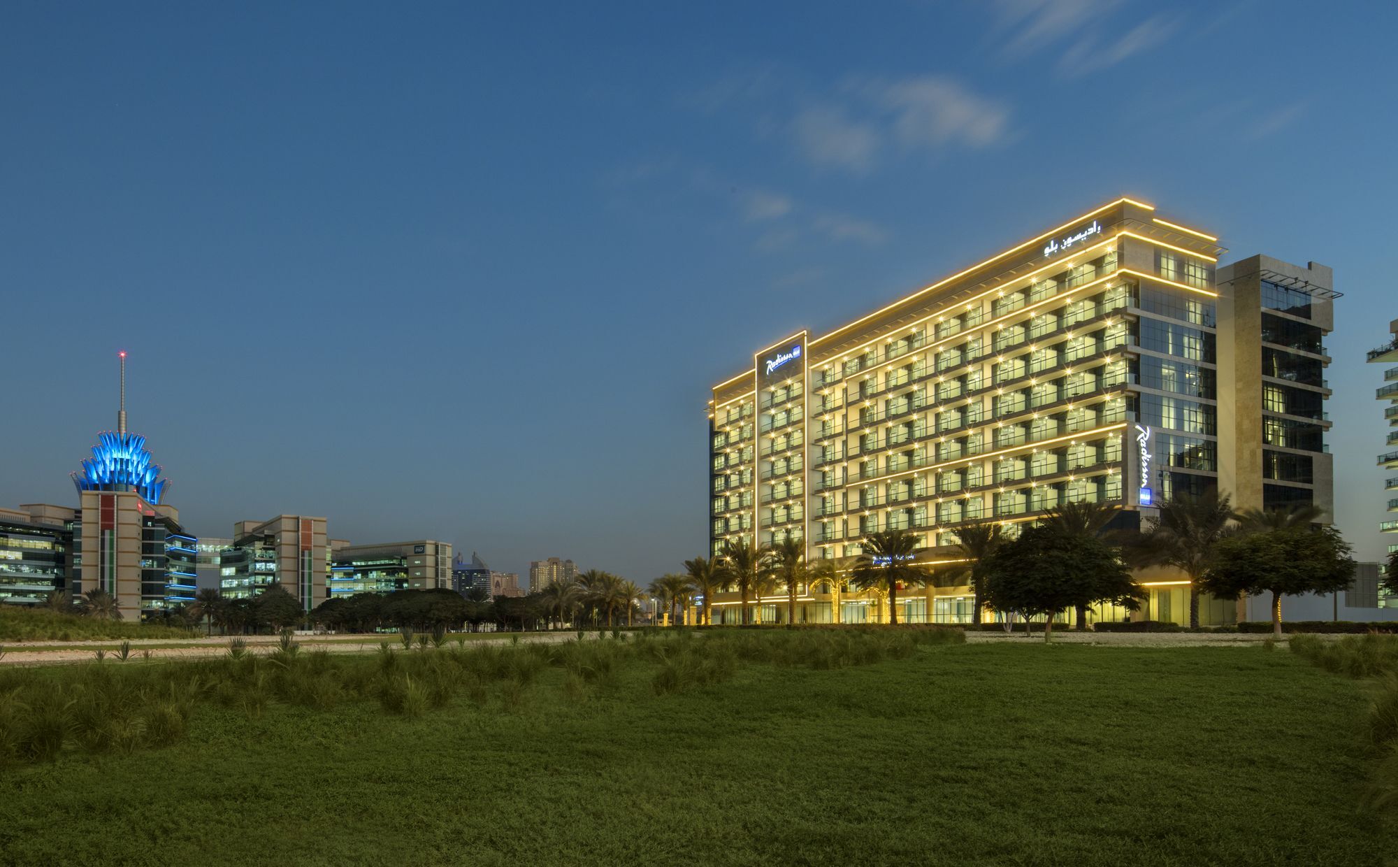 Radisson Blu Hotel Apartment Dubai Silicon Oasis Exterior photo